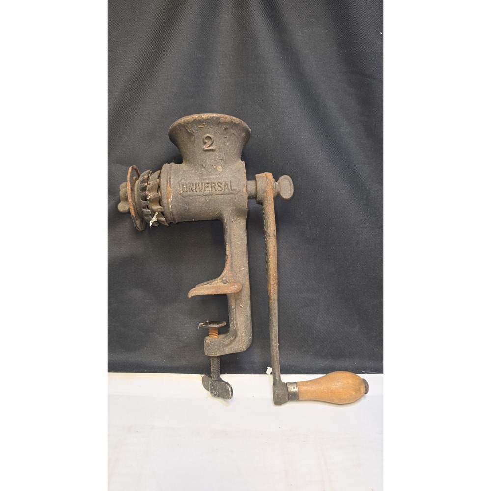 Vintage Universal Hand Crank Meat Grinder #2 Prepping Cast Iron